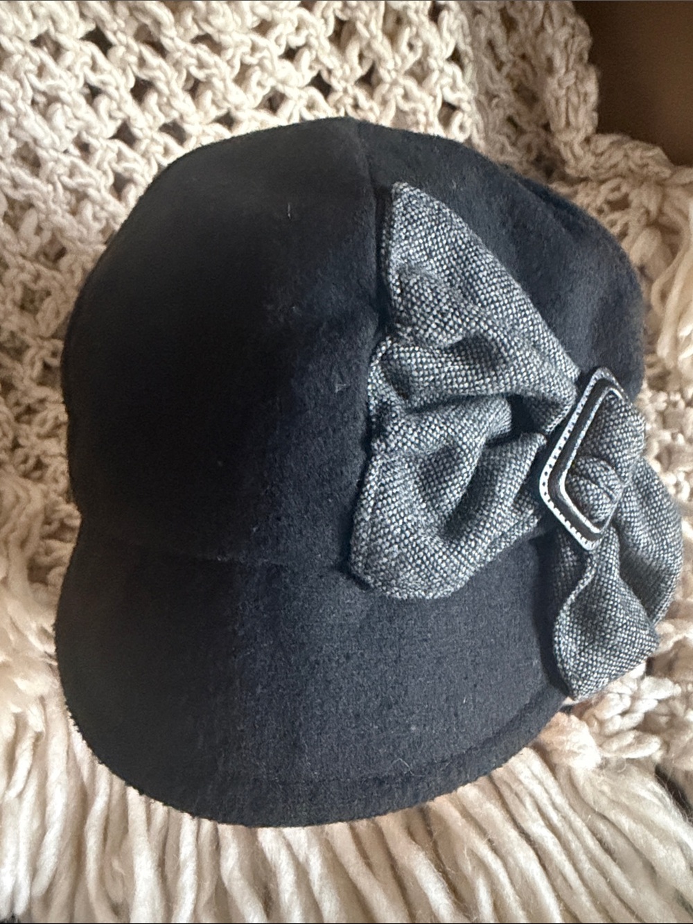 San Diego Hat Co - Stylish Black Women's Wool Cloche Hat with Gray Bow Accent